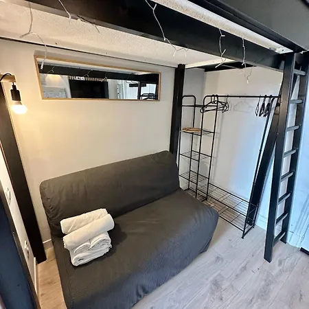 Cocon Calme A 2mn Clinique Mutualiste Et Tram Apartamento *